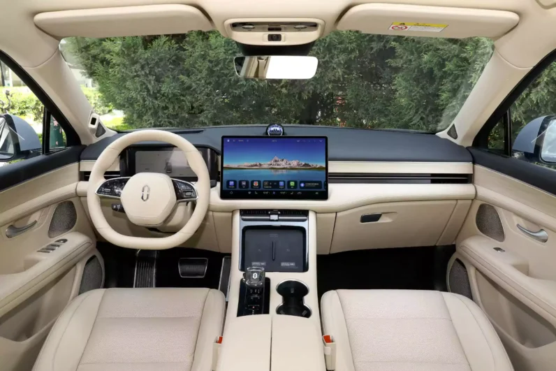 AITO M5