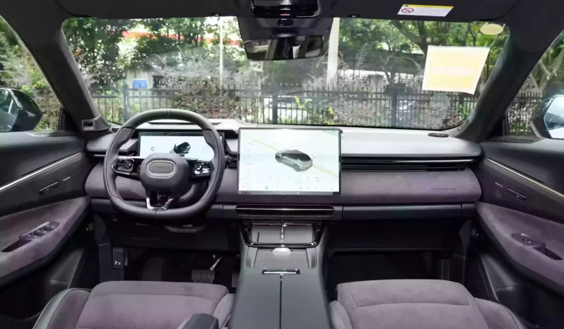 
								Lynk & Co 08 EM-P full									